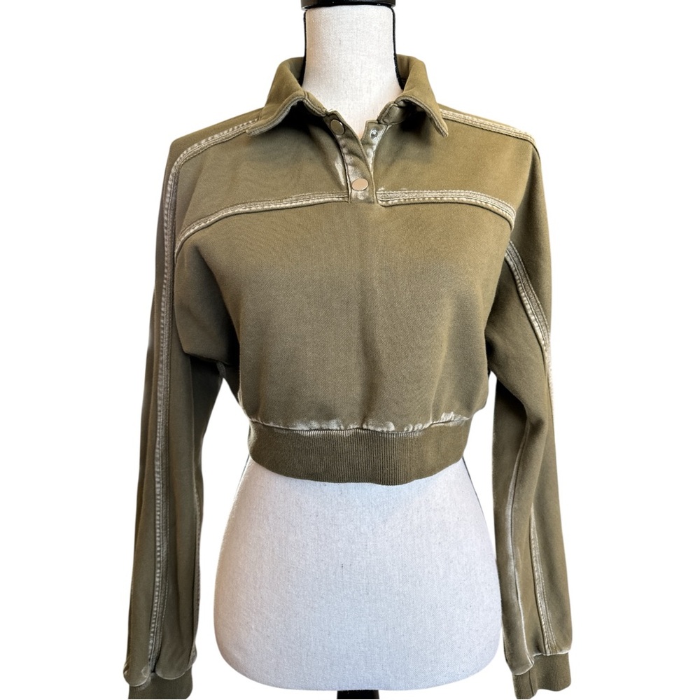 AKIRA Cropped Olive Snap Collar Sweatshirt | Size S | Utility Chic Streetwear - Picture 2 of 8